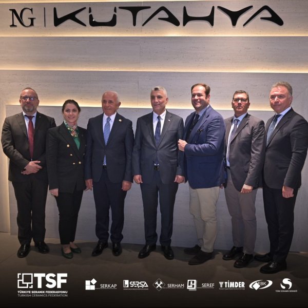 7 Kasım Perşembe günü Ticaret Bakanı Sn. Prof. Dr. Ömer Bolat UNICERA Fuarımızı ziyaret etmiştir
