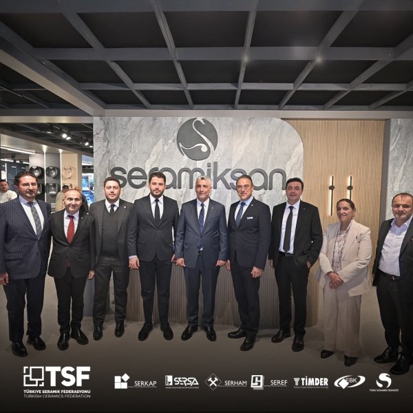 7 Kasım Perşembe günü Ticaret Bakanı Sn. Prof. Dr. Ömer Bolat UNICERA Fuarımızı ziyaret etmiştir